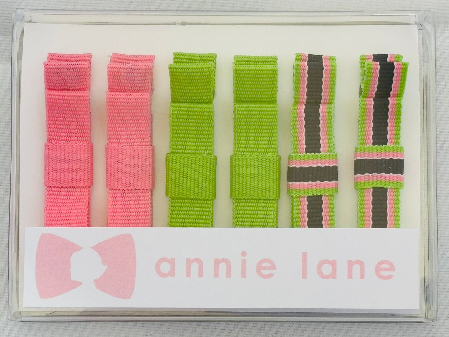 Pink/navy/green pairs